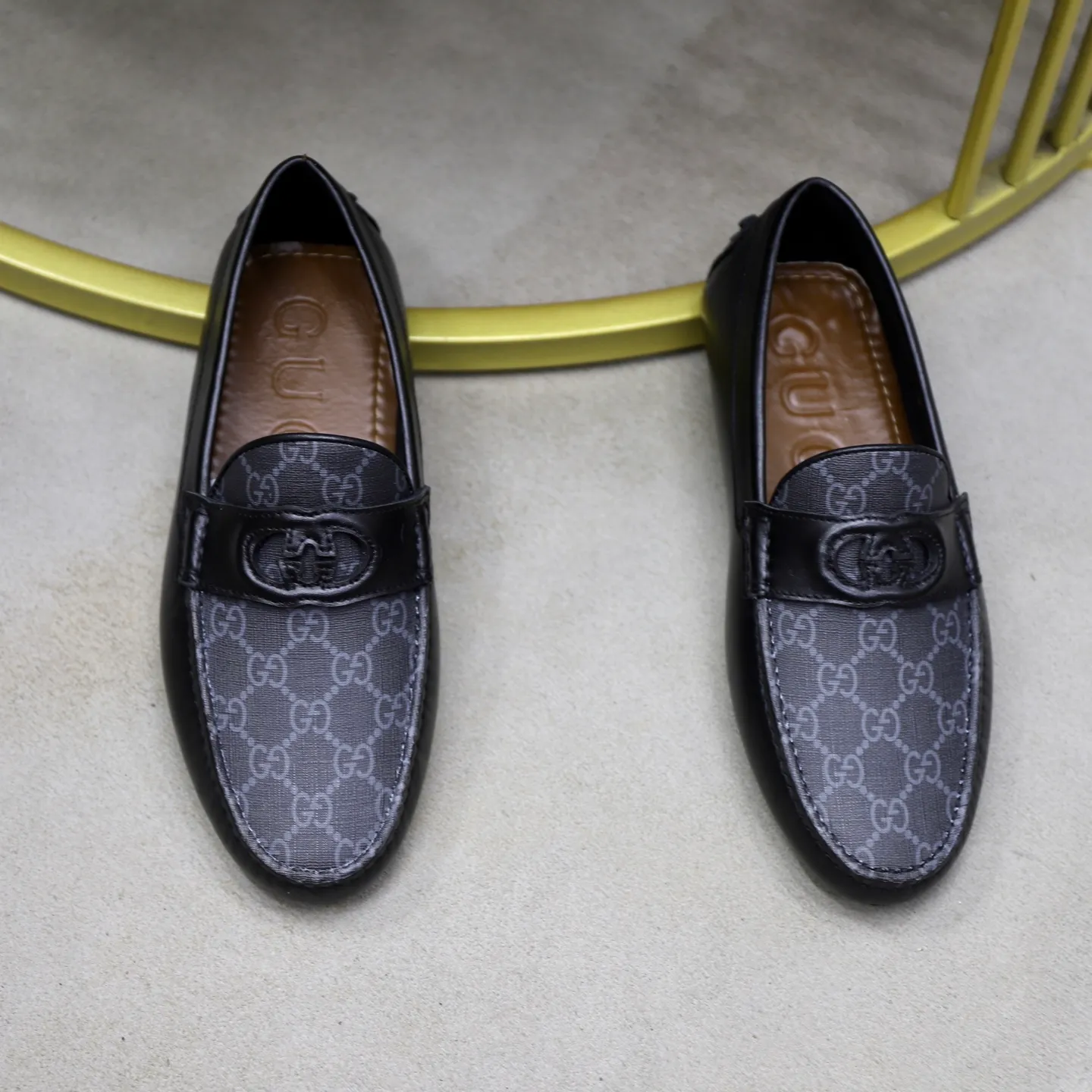 Ex-factory price: 480💰【GUCCI】Gucci ⚠️High-end men’s driving and pedal series ⚠️38-44 (customized for 45) ⚠️All original cowhide leather! Thick and soft! Made entirely of calfskin lining! Rubber sheet anti-slip beanie sole! Three-dimensional package technology! Fashionable and classic! Handicrafts! Original high quality! Feel free to compare!